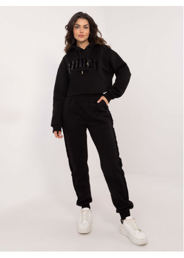 Čierna tepláková súprava