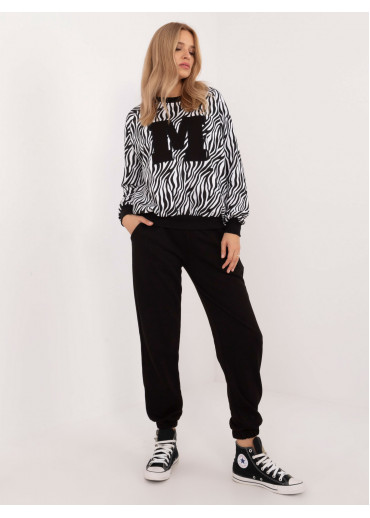 Čierna tepláková súprava