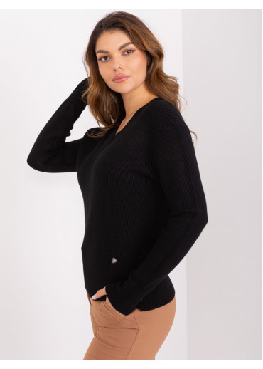 Čierny pulóver