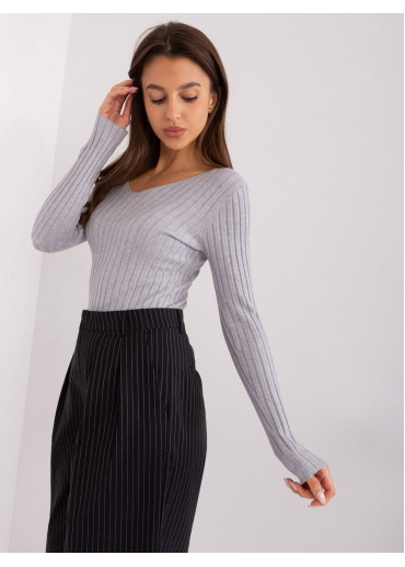 Sivé tričko s dlhým rukávom