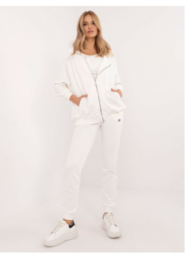 Smotanovo biela tepláková súprava