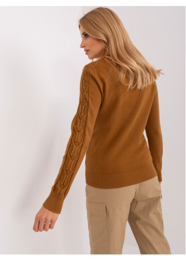 Hnedý pulóver