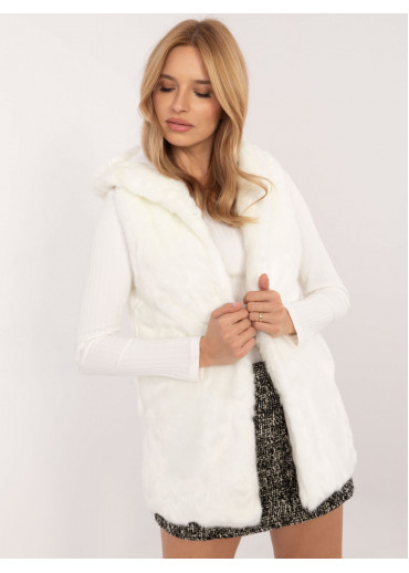 Smotanovo biela hebká vesta