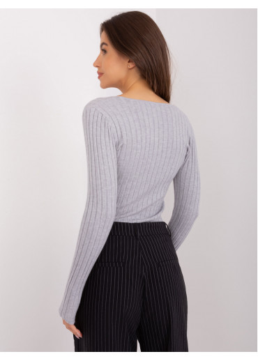 Sivé tričko s dlhým rukávom