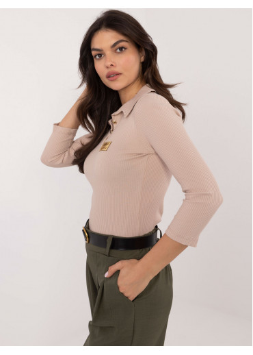 Béžovo hnedé tričko s golierom