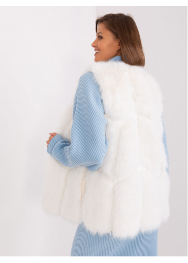 Smotanovo biela vesta