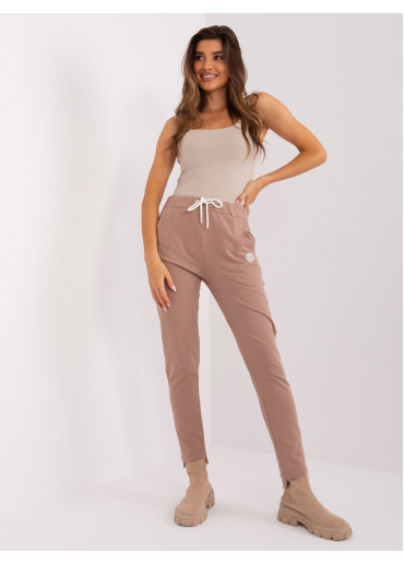 Béžovo hnedé tepláky