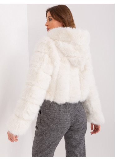 Smotanovo biela krátka bunda