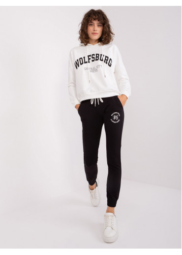 Čierna tepláková súprava