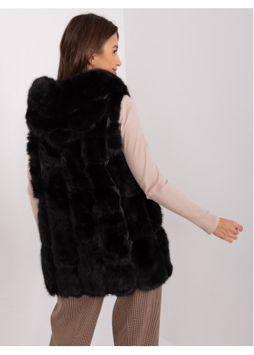Čierna kožušinová vesta