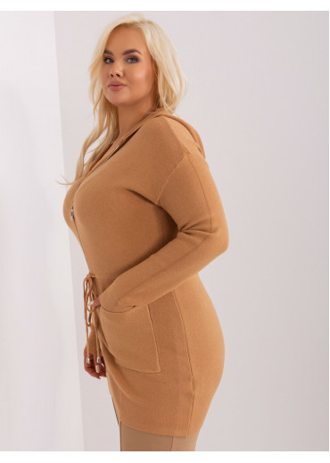 Hnedý sveter s kapucňou