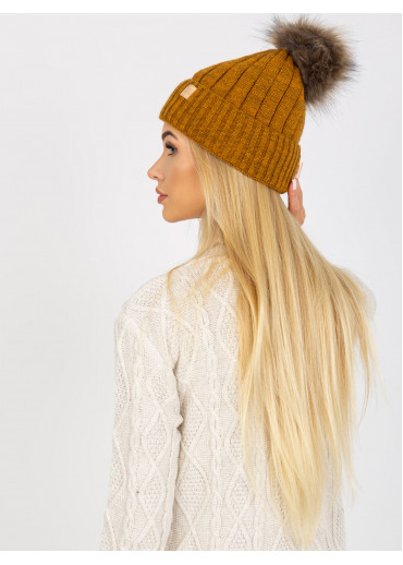 Karamelovo hnedá čiapka