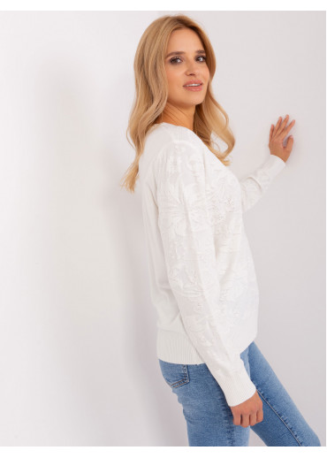 Smotanovo biely pulóver