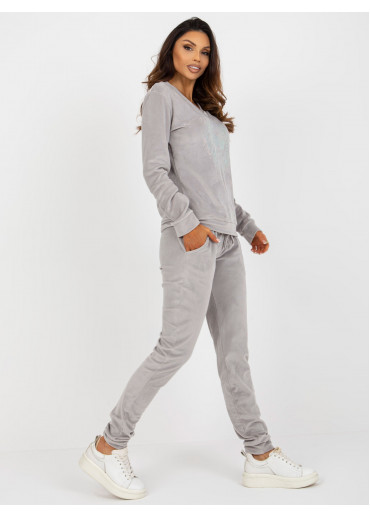 Svetlosivá tepláková súprava