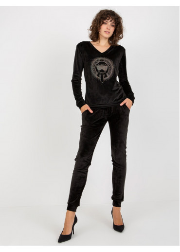 Čierna tepláková súprava