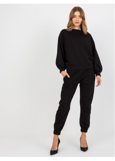 Čierna tepláková súprava