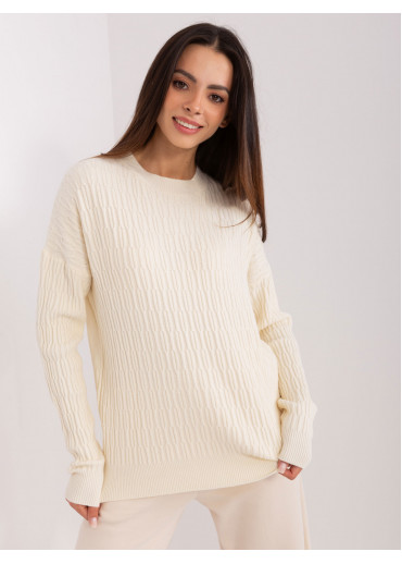 Smotanovo biely pulóver