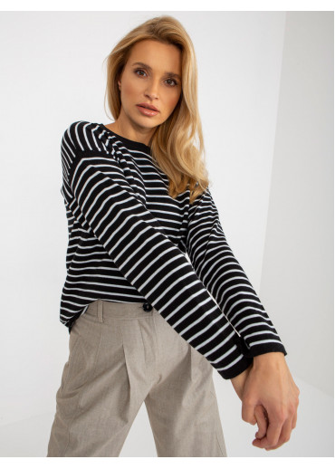 Čierny pruhovaný pulóver