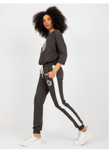 Tmavosivá tepláková súprava