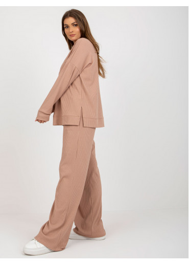 Béžovo hnedý úpletový komplet