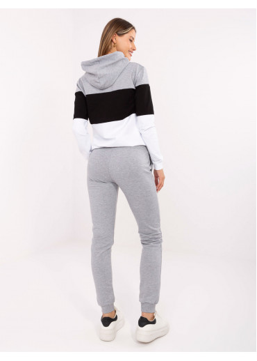 Tmavosivá tepláková súprava