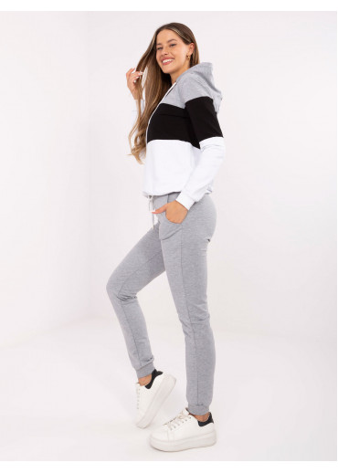 Tmavosivá tepláková súprava