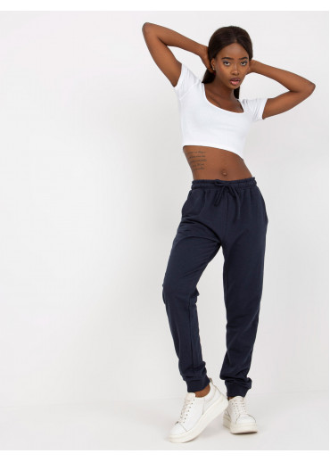 Tmavomodré tepláky