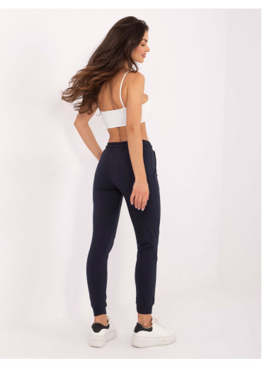 Tmavomodré tepláky