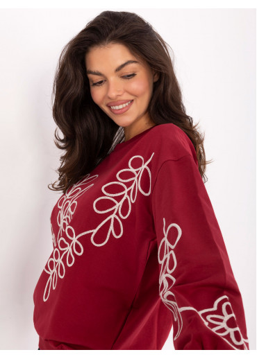 Bordovo červené tričko s dlhým rukávom