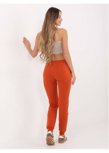 Karamelovo hnedé tepláky