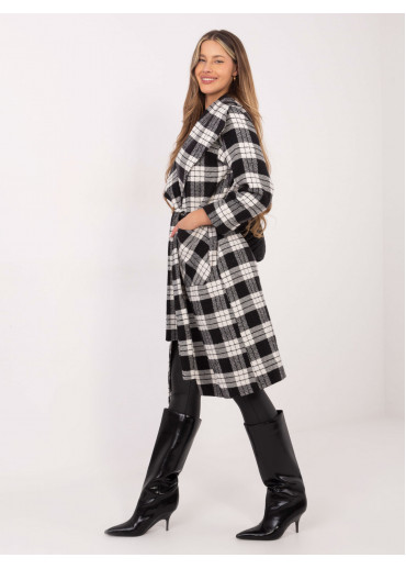 Čierny kabát s opaskom