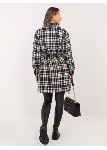 Čierny kabát s opaskom