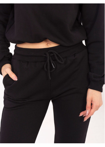 Čierna tepláková súprava