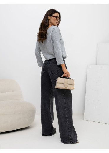 Sivé tričko so šnúrkami