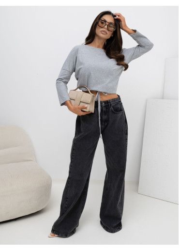 Sivé tričko so šnúrkami